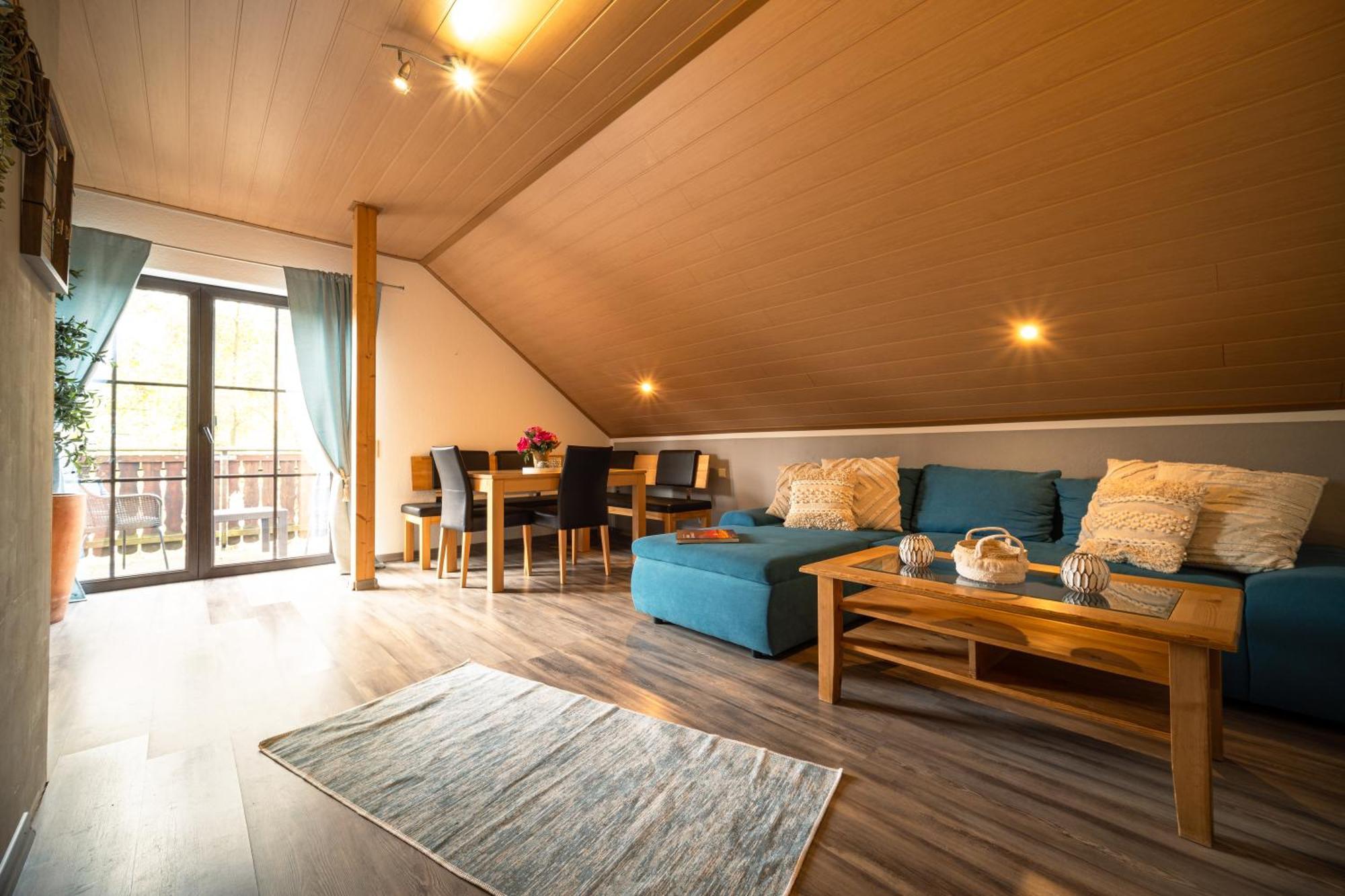 Balkon Zimmer - Apartment Gonnersdorf  Dış mekan fotoğraf