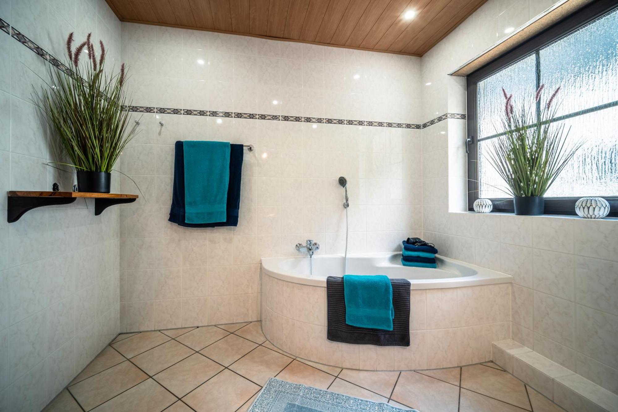 Balkon Zimmer - Apartment Gonnersdorf  Dış mekan fotoğraf