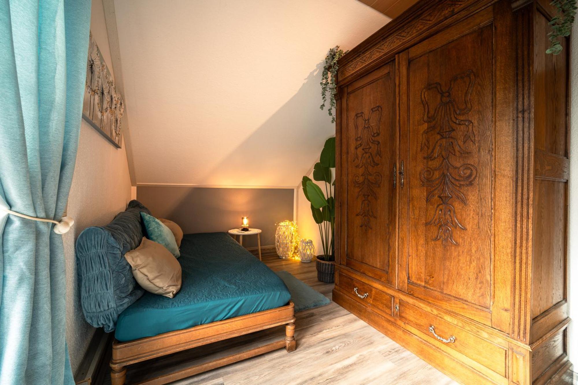 Balkon Zimmer - Apartment Gonnersdorf  Dış mekan fotoğraf