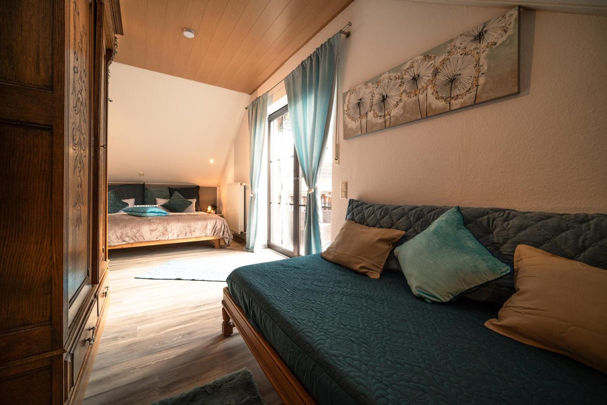Balkon Zimmer - Apartment Gonnersdorf  Dış mekan fotoğraf