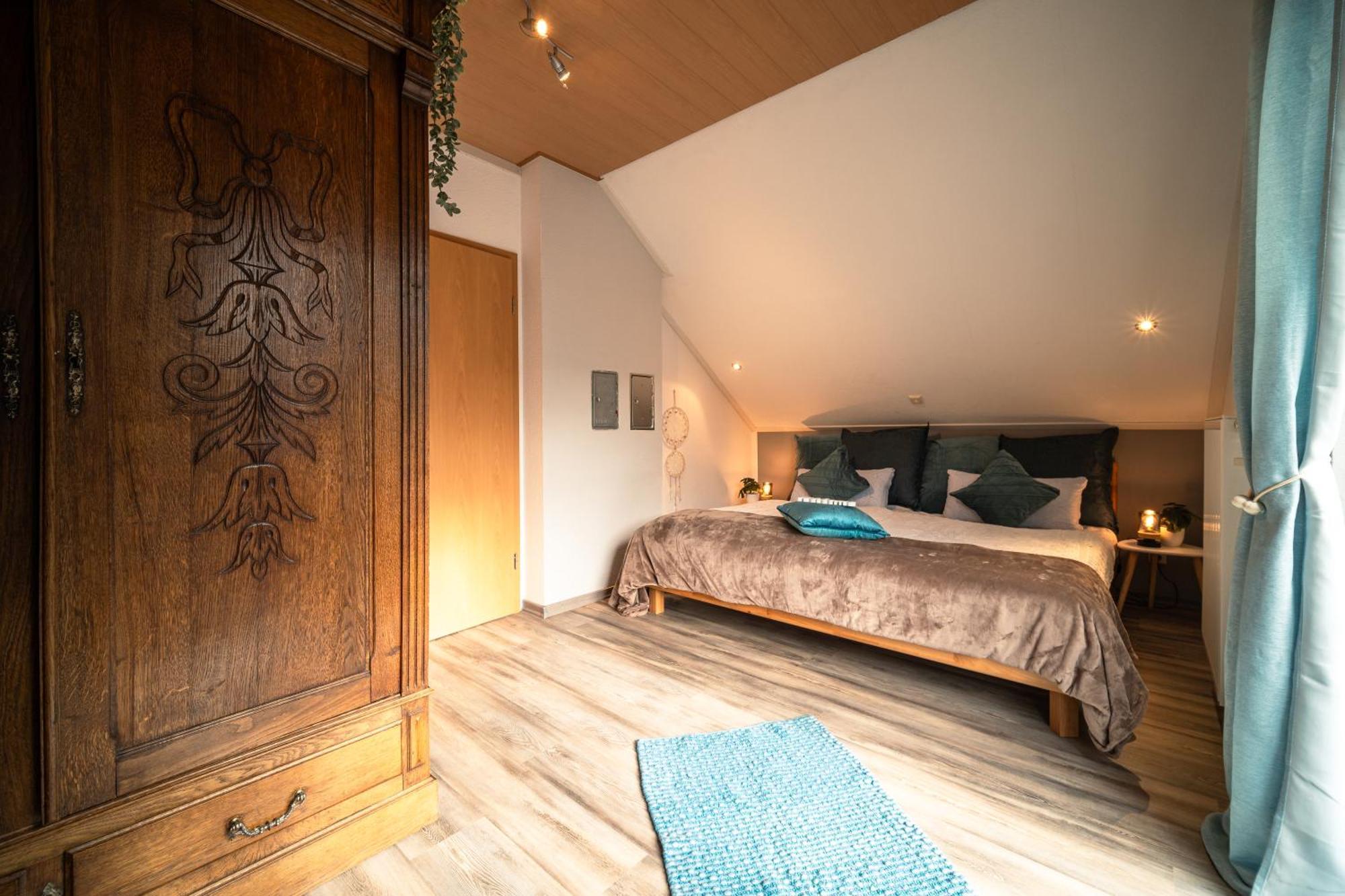 Balkon Zimmer - Apartment Gonnersdorf  Dış mekan fotoğraf